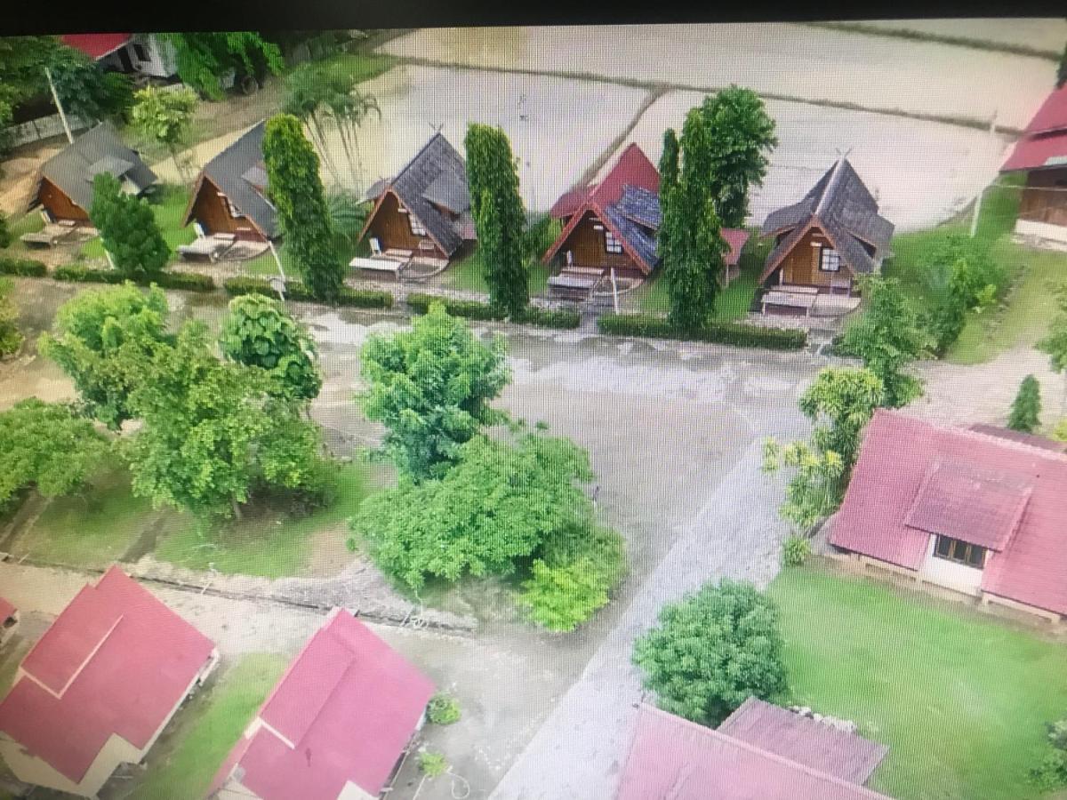Mae Chaem Hotel And Resort Eksteriør bilde