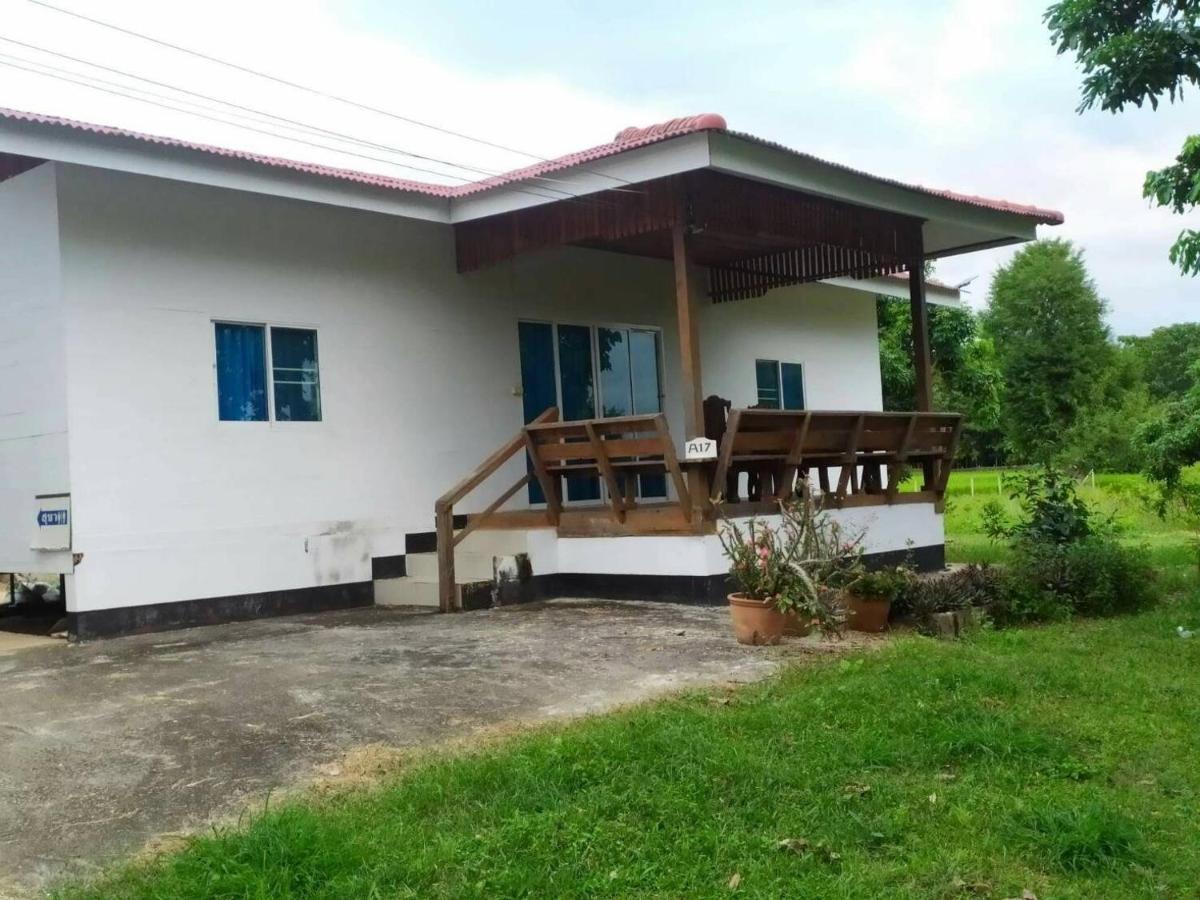 Mae Chaem Hotel And Resort Eksteriør bilde